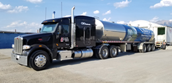 black peterbilt tanker